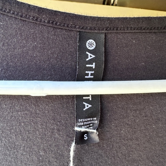 Athleta black chinched woman’s size small dress - Picture 3 of 4